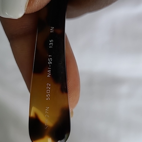 Leopard Print Prada Sunglasses are exquisite to taste! Very classy and stylish. - Picture 7 of 13